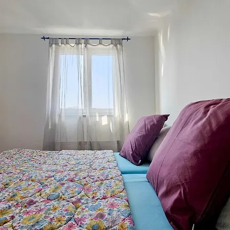 Vesna * Novigrad Istria